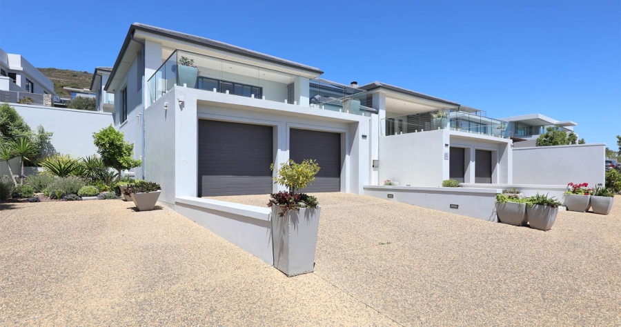 5 Bedroom Property for Sale in Baronetcy Estate Western Cape